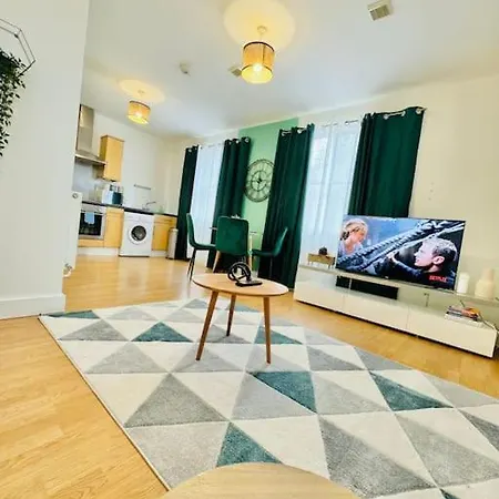 Classy Southampton City Center Apt With Free Parking Exterior foto