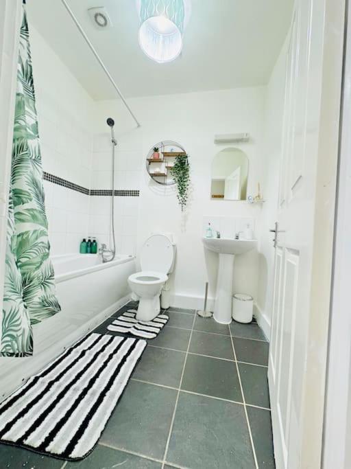 Apartamento Classy Center With Free Parking Southampton